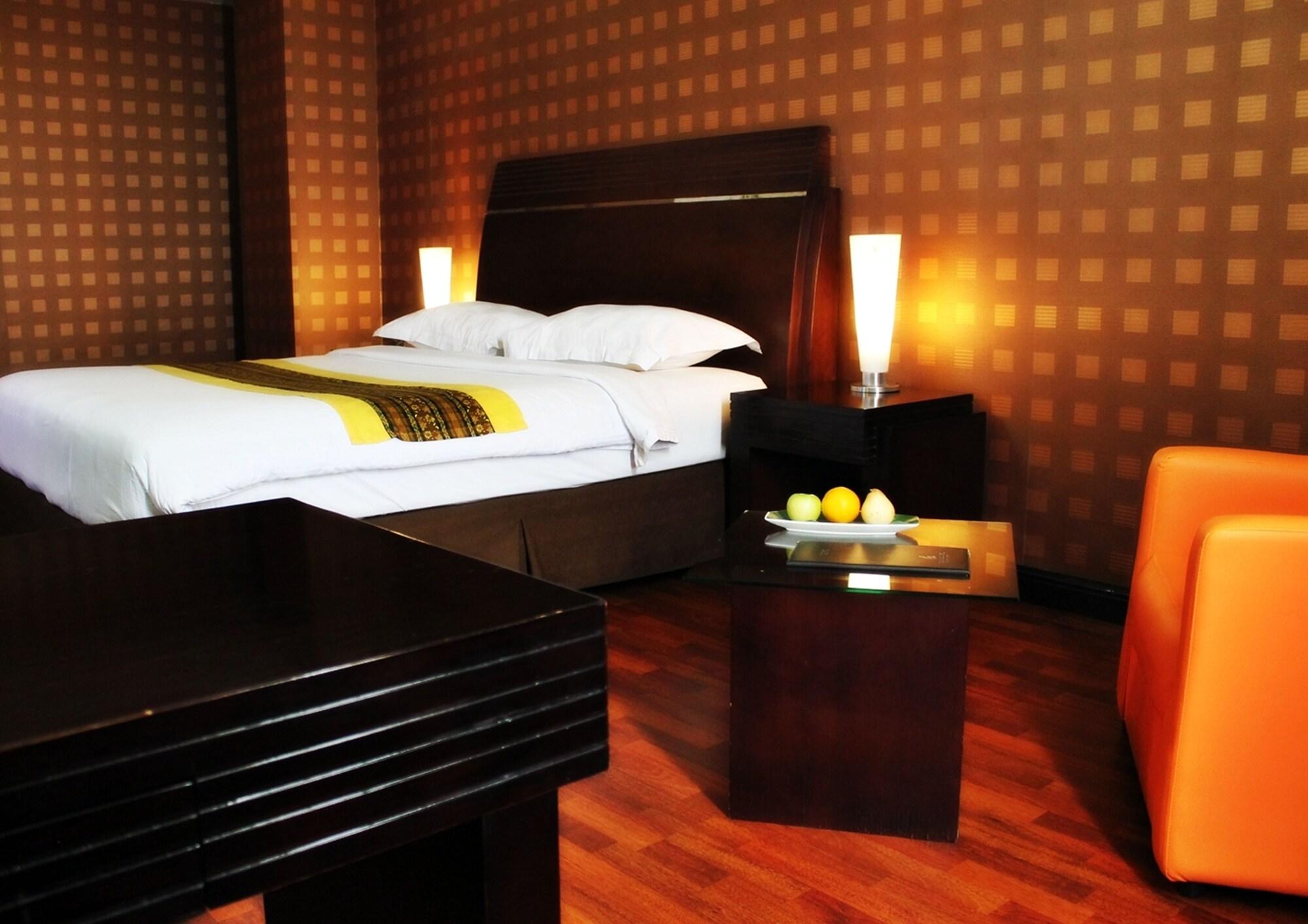 Grand Elite Hotel Пеканбару Екстер'єр фото